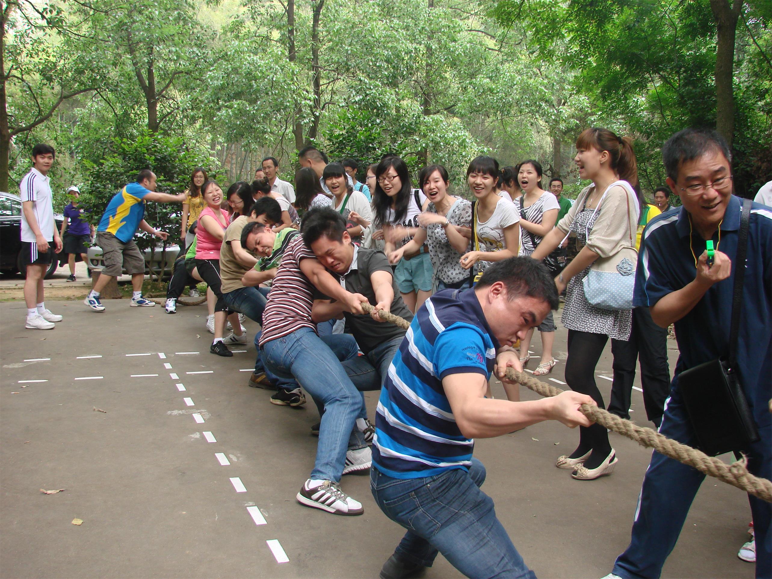 2011年5月聯創集團工會活動-拔河比賽